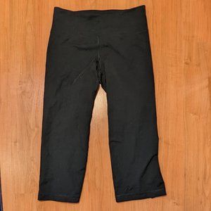 3/$30 SALE !Under Armor All Seasons Gear Capri